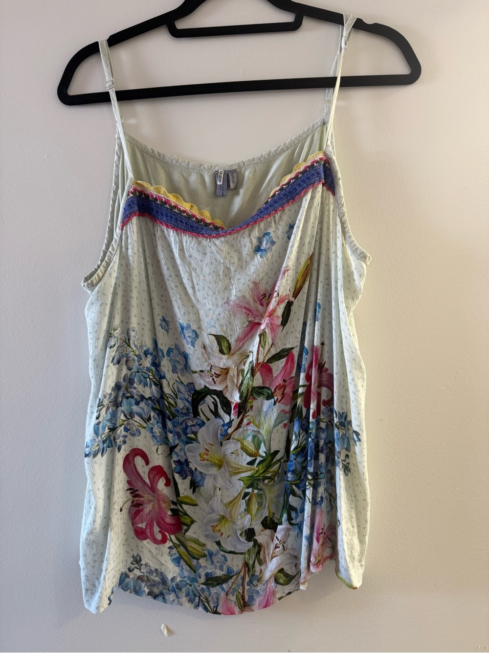 Floral Light Green Spaghetti-Strap Camisole with Multicolor Trim